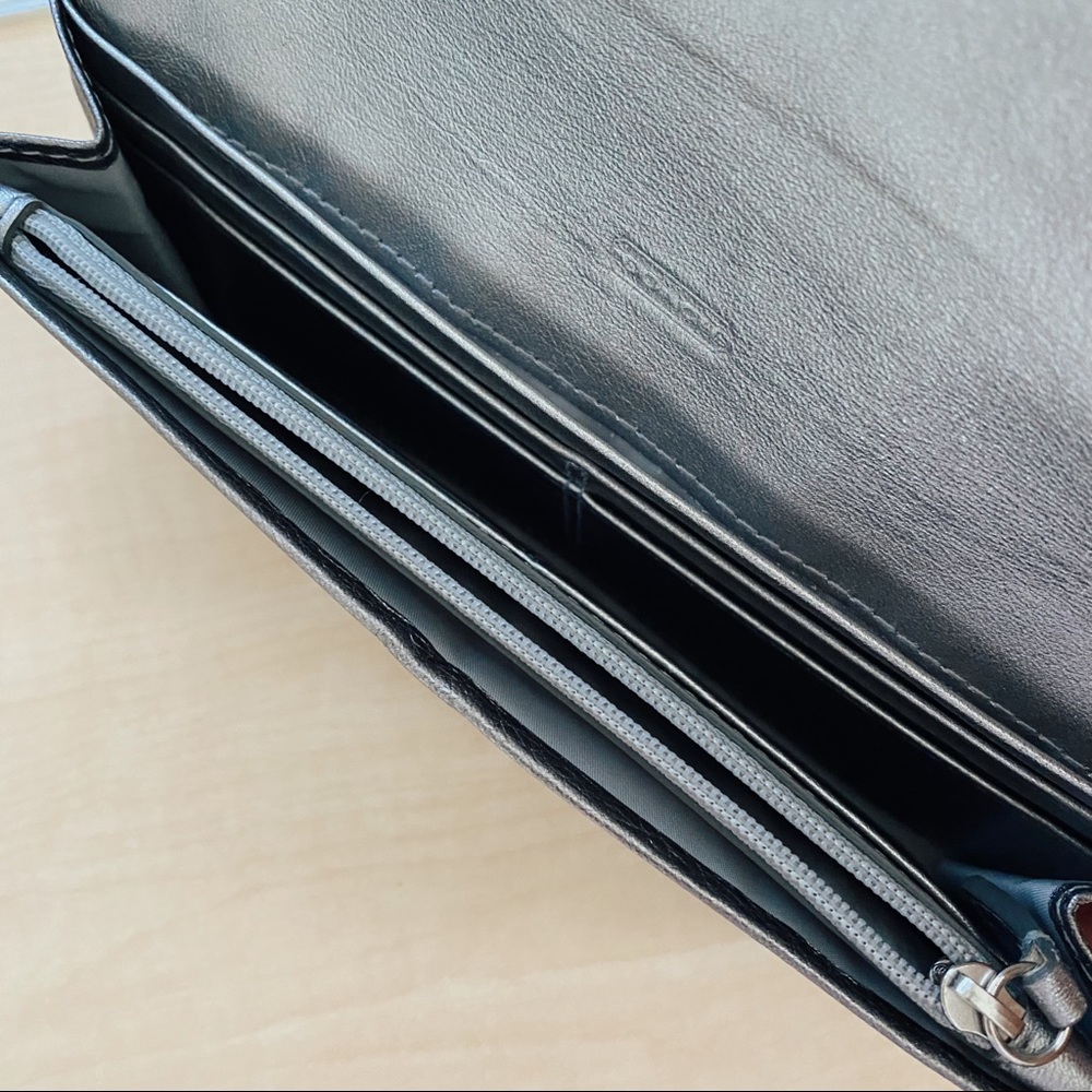 Coach Silver Wallet - Picture 4 of 6